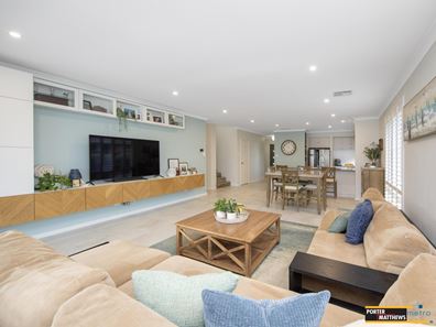 13 Seaplane Road, Bushmead WA 6055