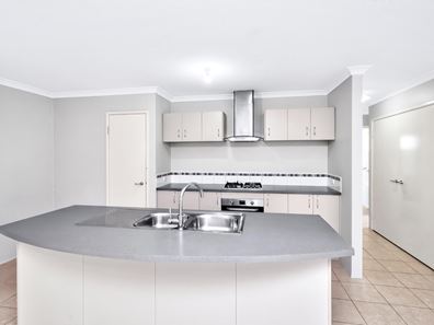 19 Blaxland Terrace, Baldivis WA 6171