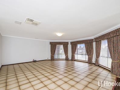 11 Gimlet Place, Thornlie WA 6108