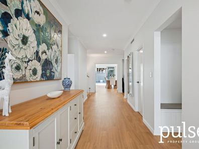 38 Holmes Street, Shelley WA 6148