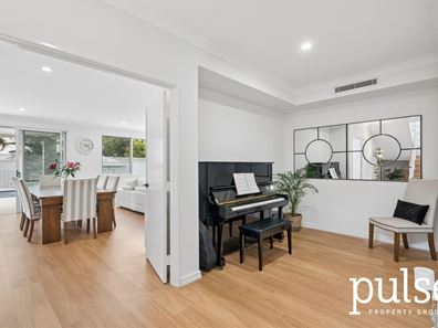 38 Holmes Street, Shelley WA 6148