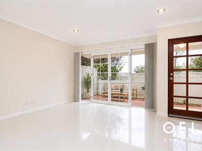 11D Leigh Street, Burswood WA 6100