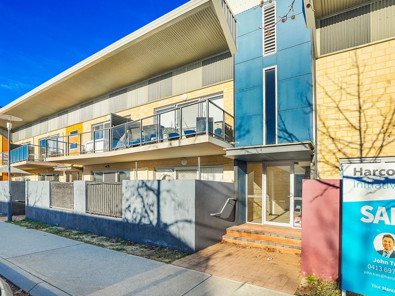11/4 Ashbury Crescent, Mirrabooka WA 6061