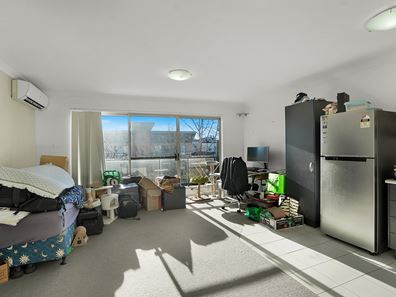11/4 Ashbury Crescent, Mirrabooka WA 6061