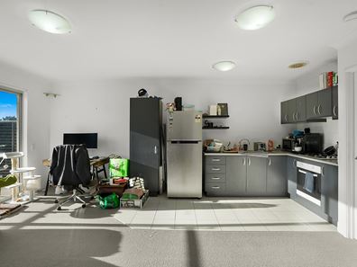 11/4 Ashbury Crescent, Mirrabooka WA 6061