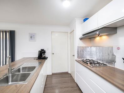 5 Sanford Court, Lockridge WA 6054