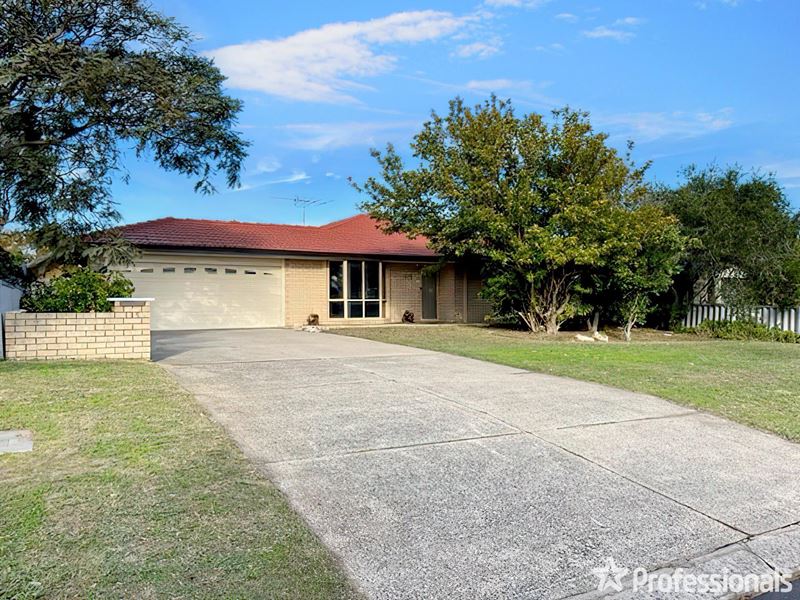 115 Peelwood Parade, Halls Head WA 6210