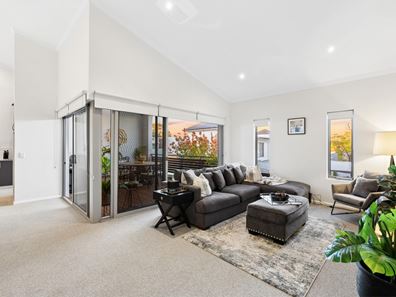 32D Talbot Avenue, Como WA 6152