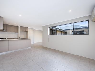 61 Adelong Avenue, Golden Bay WA 6174