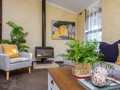 11 Hanzell Road, Darlington WA 6070