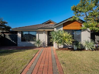 14 Mulgrave Loop, Mindarie WA 6030