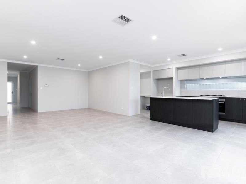 17 Suttons Street, Yanchep WA 6035