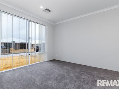 17 Suttons Street, Yanchep WA 6035
