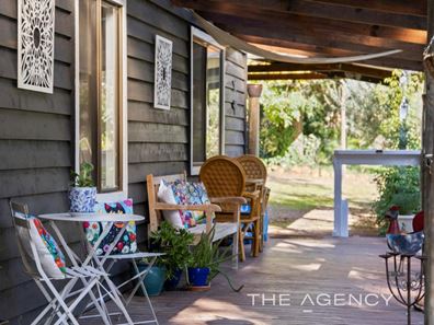 7 Spring Road, Parkerville WA 6081