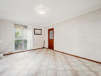 28 Gummow Way, Girrawheen WA 6064