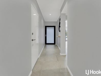 64 Grapestone Road, Piara Waters WA 6112