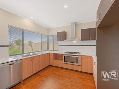 9 Teatree Way, Yakamia WA 6330
