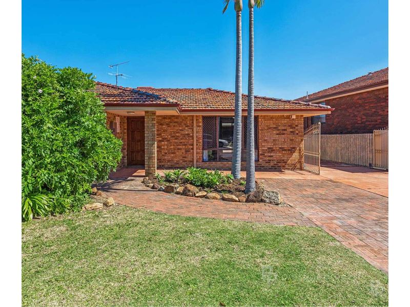 49 Grebe Street, Stirling WA 6021