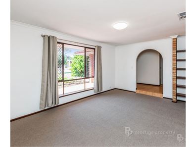 49 Grebe Street, Stirling WA 6021