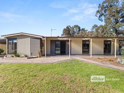 2 Howie Place, Collie WA 6225