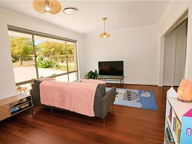 6 Rogers Street, Wongan Hills WA 6603