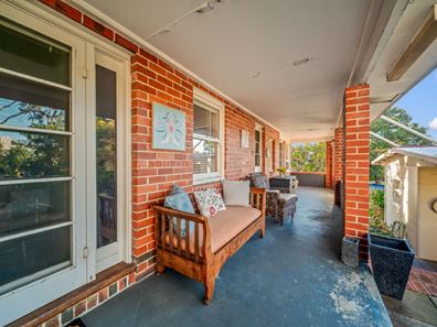 50 Melvista Ave, Dalkeith WA 6009