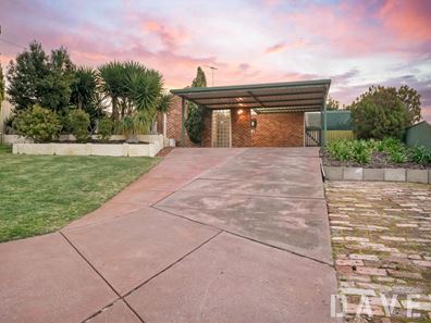 3 Meggs Close, Padbury WA 6025