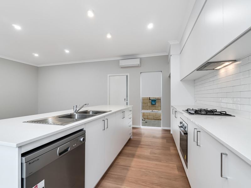 22B Chelsford Road, Warwick WA 6024