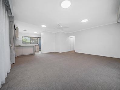 2/20 Comer Street, Como WA 6152