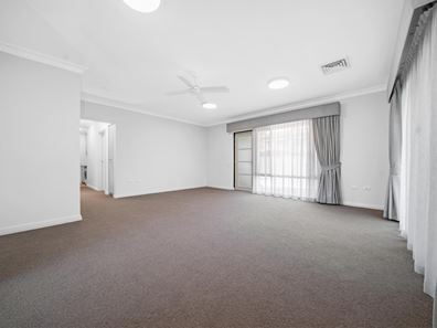 2/20 Comer Street, Como WA 6152