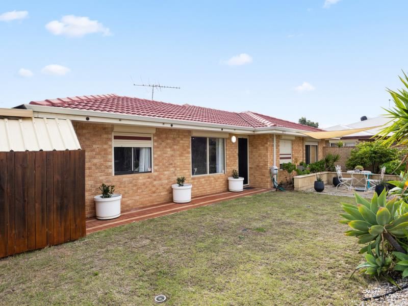 7 Oceanic Court, Port Kennedy WA 6172