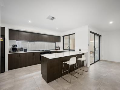 6 Resurgent Road, Byford WA 6122