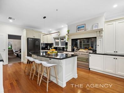 4 Glengariff Drive, Floreat WA 6014