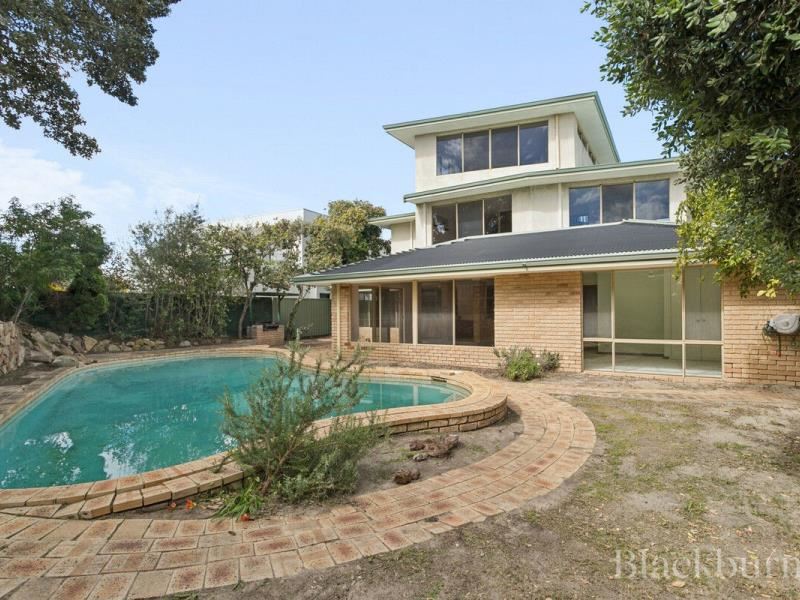 33 Pindari Road, City Beach WA 6015
