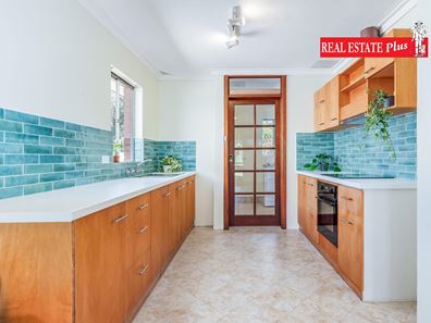 73 Victoria Parade, Midvale WA 6056