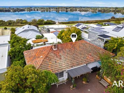144 River Way, Salter Point WA 6152