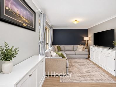 66 Winthrop Avenue, College Grove WA 6230