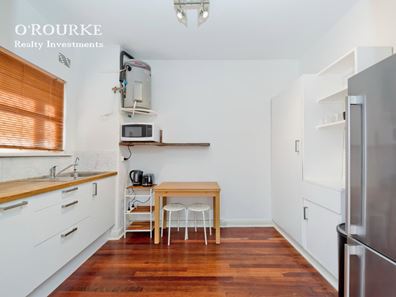 2/202 West Coast Highway, Scarborough WA 6019