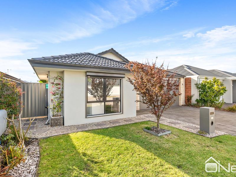 24 Golden Way, Piara Waters WA 6112