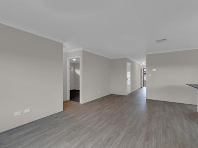 25 Cardinal Loop, Lakelands WA 6180