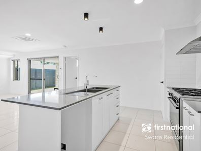 14 La Valle Avenue, Henley Brook WA 6055