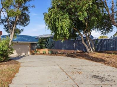 2 Casey Court, Kingsley WA 6026