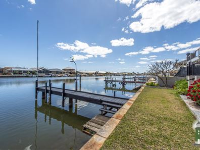 102 Murray Waters Boulevard, South Yunderup WA 6208