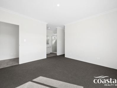 18 Lummus Street, Madora Bay WA 6210