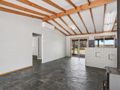 1740 Needham Road, Wooroloo WA 6558
