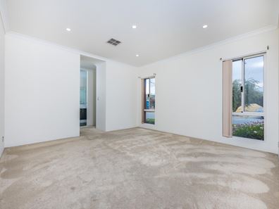 19 Selacosa Avenue, Jindalee WA 6036