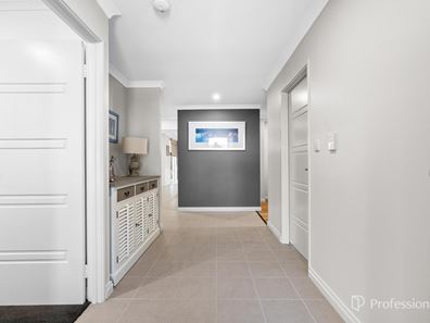 30 Corbridge Avenue, Wellard WA 6170