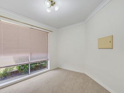 6 Goongarri Way, Hannans WA 6430