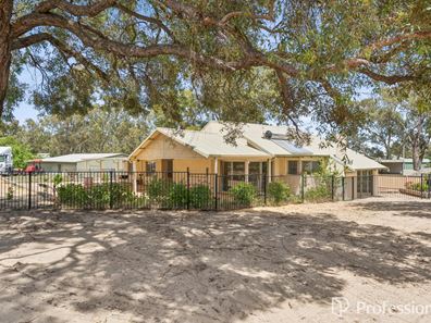 373 Kelvin Road, Orange Grove WA 6109
