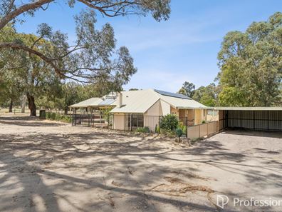 373 Kelvin Road, Orange Grove WA 6109